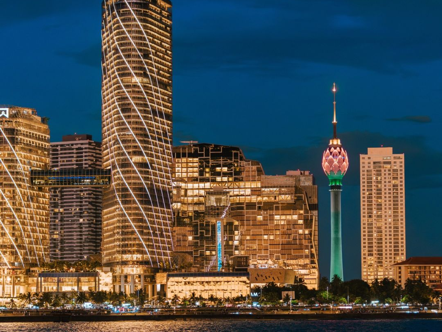 Nuwara Eliya ➝ Colombo ➝ Airport